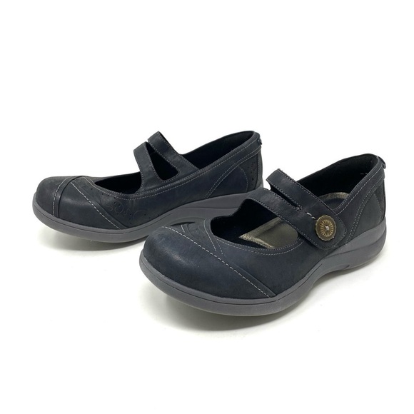 Aravon Women's Revshow Mary Jane Black Flats AAU01BK WIDE - Picture 2 of 6